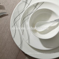 La placa de cena de cerámica blanca barata moderna exquisita de la nueva llegada fija